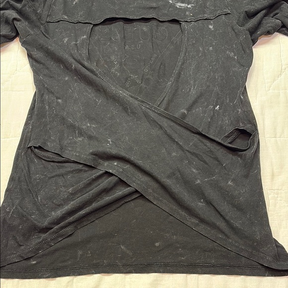 Guess Vintage 90s Stonewashed Black Graphic 3/4 Sleeve Tee Size Medium - Picture 8 of 12